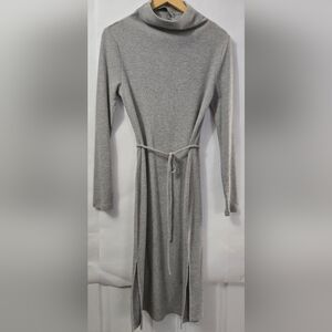 Elegant Gray Knit Dress